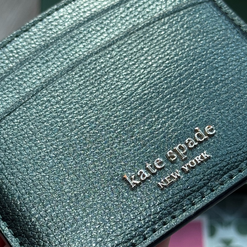 Kate Spade EUC w BOX Grained Leather Green Card Holder - Picture 3 of 10